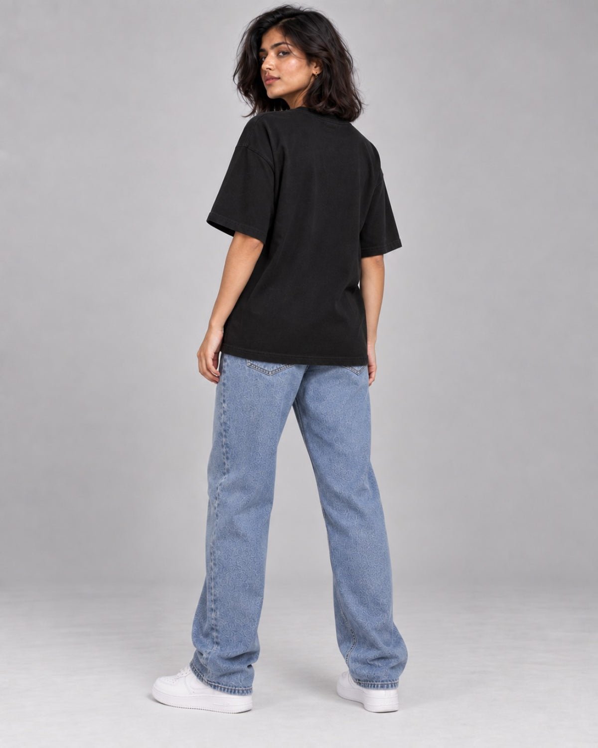 90s Club women oversized black T-shirt clean back