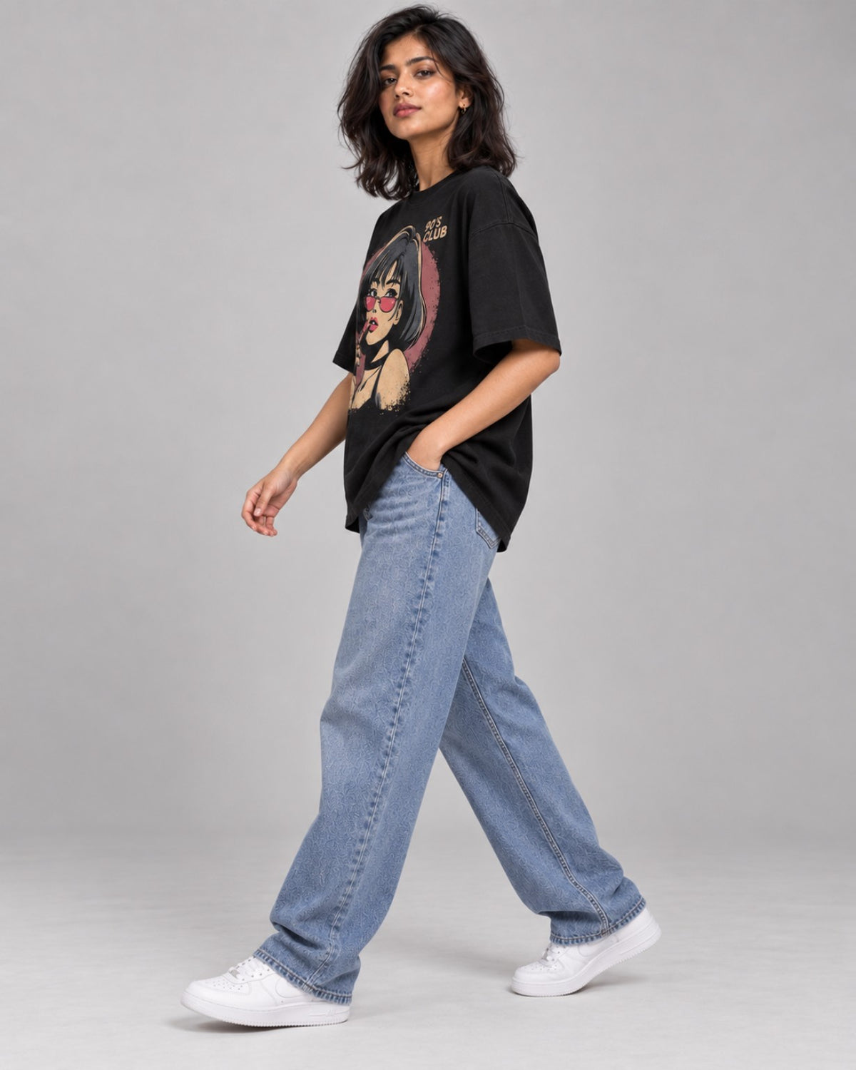 90s Club women oversized black T-shirt side pose