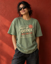 Front with sunglasses of Out of Office tee