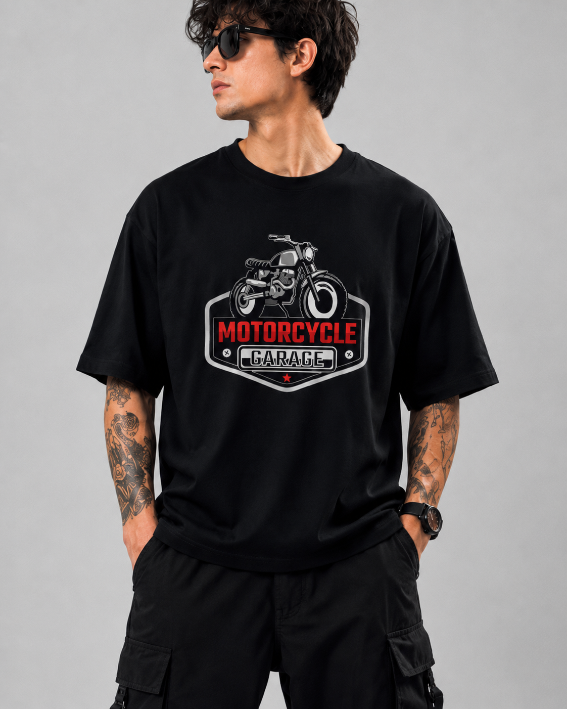 MOTOR GARAGE OVERSIZED T-SHIRT