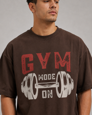 GYM MODE ON OVERSIZED T-SHIRT
